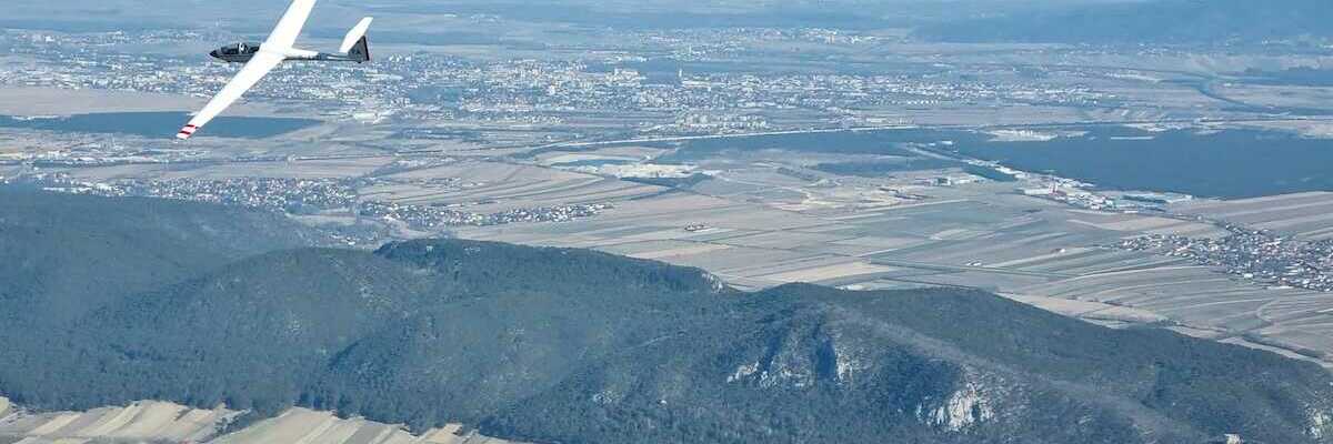 Flugwegposition um 13:40:33: Aufgenommen in der Nähe von Gemeinde Hohe Wand, Österreich in 1158 Meter