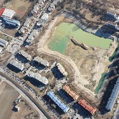 Flugwegposition um 13:57:08: Aufgenommen in der Nähe von Wiener Neustadt, Österreich in 725 Meter