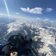 Flugwegposition um 13:21:47: Aufgenommen in der Nähe von Gemeinde Bramberg am Wildkogel, Österreich in 3067 Meter
