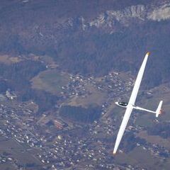 Flugwegposition um 15:04:07: Aufgenommen in der Nähe von Gemeinde Gosau, Österreich in 2733 Meter