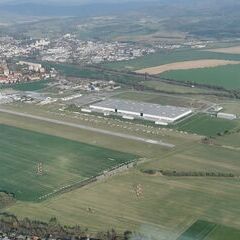 Flugwegposition um 15:30:27: Aufgenommen in der Nähe von Okres Prievidza, Slowakei in 711 Meter