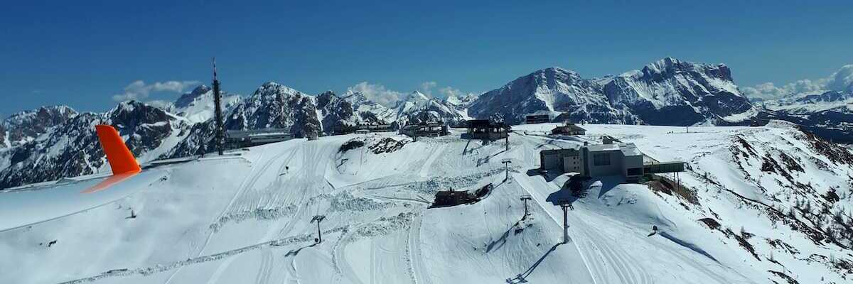 Flugwegposition um 13:14:15: Aufgenommen in der Nähe von Bruneck, Autonome Provinz Bozen - Südtirol, Italien in 2192 Meter