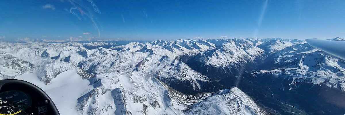 Flugwegposition um 15:16:15: Aufgenommen in der Nähe von Gemeinde Sölden, Österreich in 3608 Meter