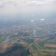 Flugwegposition um 11:41:25: Aufgenommen in der Nähe von Straubing-Bogen, Deutschland in 1598 Meter