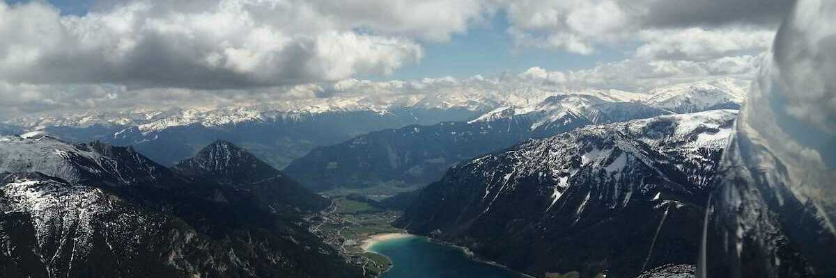 Flugwegposition um 12:06:31: Aufgenommen in der Nähe von Gemeinde Eben am Achensee, Österreich in 2301 Meter