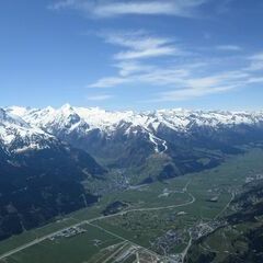 Flugwegposition um 10:30:51: Aufgenommen in der Nähe von Gemeinde Piesendorf, 5721 Piesendorf, Österreich in 2190 Meter