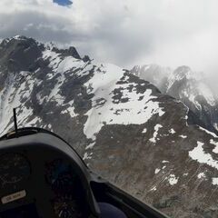 Flugwegposition um 12:24:47: Aufgenommen in der Nähe von Gemeinde Absam, Absam, Österreich in 2379 Meter