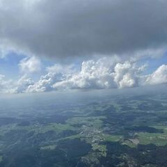 Flugwegposition um 13:33:37: Aufgenommen in der Nähe von Gemeinde Haibach im Mühlkreis, Österreich in 1936 Meter