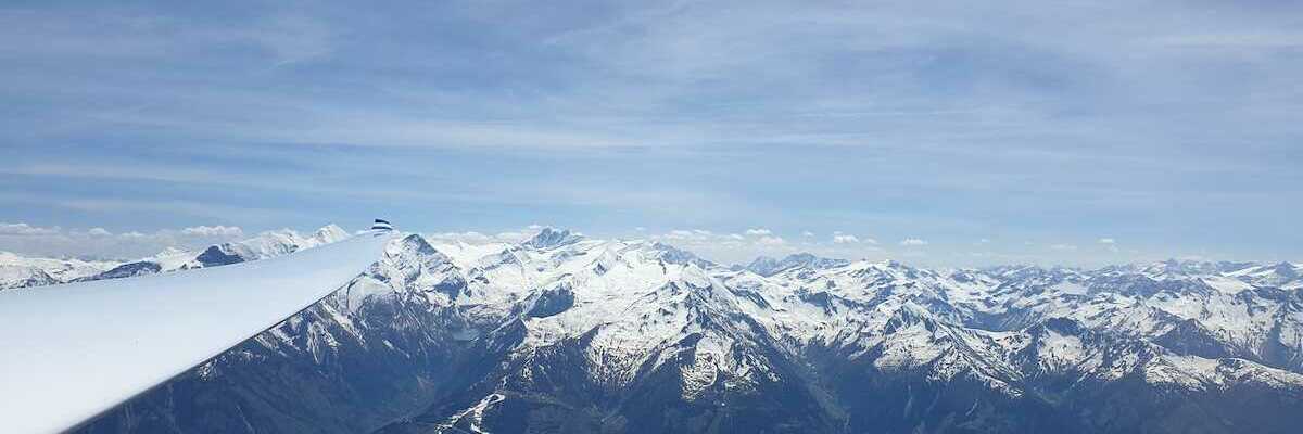 Flugwegposition um 11:52:53: Aufgenommen in der Nähe von Gemeinde Viehhofen, Österreich in 2984 Meter