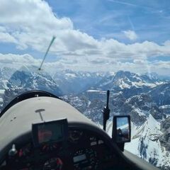 Flugwegposition um 12:48:22: Aufgenommen in der Nähe von Innichen, Autonome Provinz Bozen - Südtirol, Italien in 3038 Meter