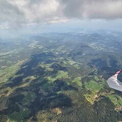 Flugwegposition um 14:06:10: Aufgenommen in der Nähe von Gemeinde Albeck, 9571, Österreich in 3243 Meter
