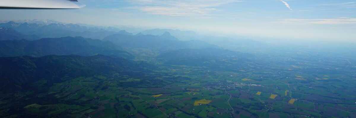 Flugwegposition um 15:39:05: Aufgenommen in der Nähe von Gemeinde Schlierbach, 4553 Schlierbach, Österreich in 2163 Meter
