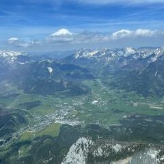 Verortung via Georeferenzierung der Kamera: Aufgenommen in der Nähe von Admont, Österreich in 2500 Meter