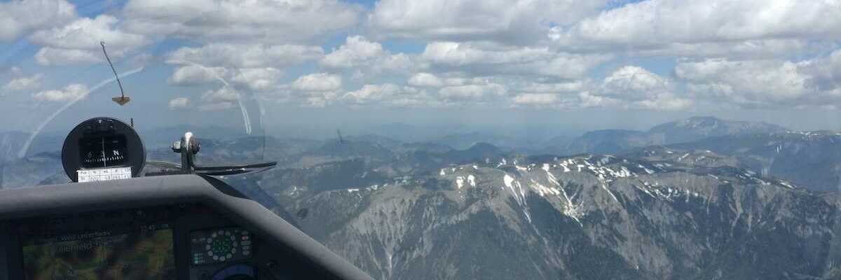 Flugwegposition um 10:45:11: Aufgenommen in der Nähe von Mürzsteg, Österreich in 2355 Meter