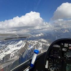 Flugwegposition um 14:16:47: Aufgenommen in der Nähe von 39030 Rasen-Antholz, Autonome Provinz Bozen - Südtirol, Italien in 3353 Meter