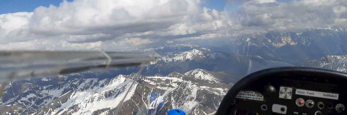 Flugwegposition um 14:16:47: Aufgenommen in der Nähe von 39030 Rasen-Antholz, Autonome Provinz Bozen - Südtirol, Italien in 3353 Meter