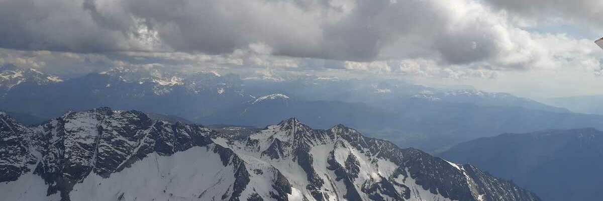 Flugwegposition um 14:12:41: Aufgenommen in der Nähe von 39032 Sand in Taufers, Autonome Provinz Bozen - Südtirol, Italien in 3507 Meter