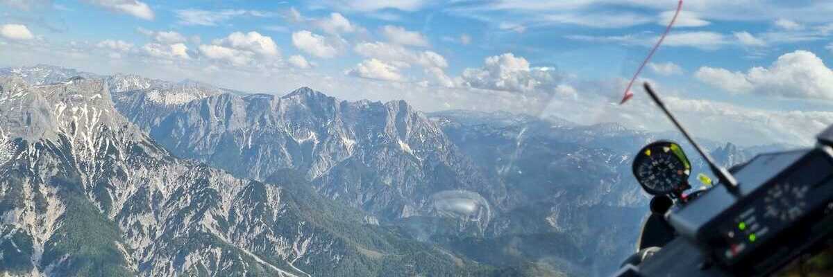 Flugwegposition um 13:51:40: Aufgenommen in der Nähe von Weng im Gesäuse, 8913, Österreich in 2216 Meter