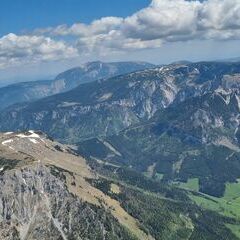 Flugwegposition um 10:08:07: Aufgenommen in der Nähe von Altenberg an der Rax, Österreich in 2244 Meter