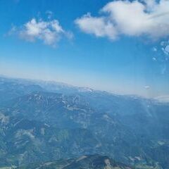 Flugwegposition um 12:23:33: Aufgenommen in der Nähe von Gemeinde Weyer, Weyer, Österreich in 2525 Meter