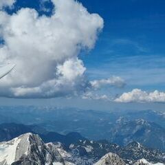 Flugwegposition um 13:23:24: Aufgenommen in der Nähe von Gemeinde Ramsau am Dachstein, 8972, Österreich in 2900 Meter