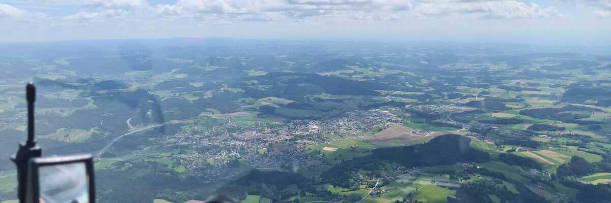 Flugwegposition um 09:47:16: Aufgenommen in der Nähe von Gemeinde Rainbach im Mühlkreis, Rainbach im Mühlkreis, Österreich in 1541 Meter