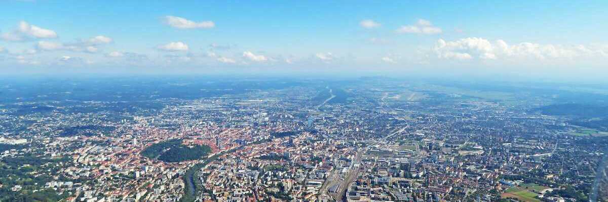 Flugwegposition um 14:22:39: Aufgenommen in der Nähe von Gemeinde Stattegg, Österreich in 1328 Meter
