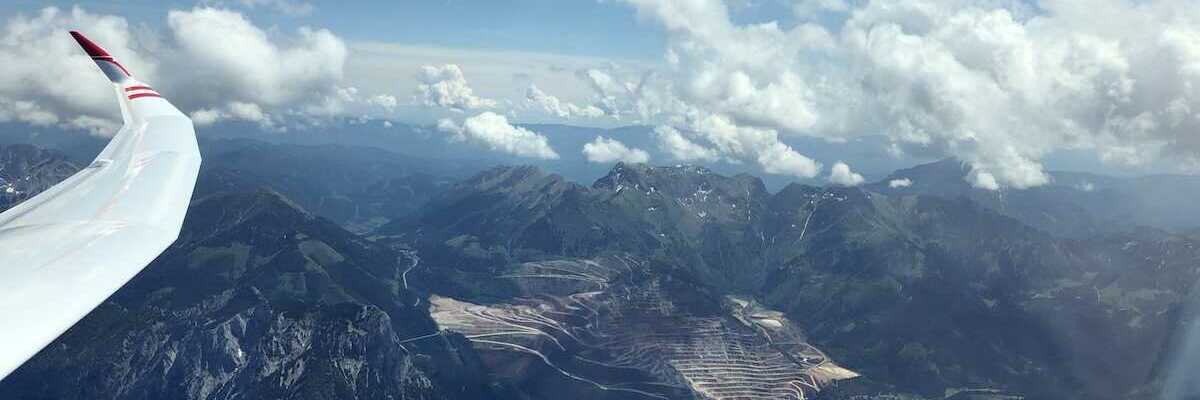 Flugwegposition um 11:41:42: Aufgenommen in der Nähe von Eisenerz, Österreich in 2838 Meter