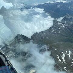 Flugwegposition um 12:45:08: Aufgenommen in der Nähe von 10060 Prali, Turin, Italien in 3745 Meter