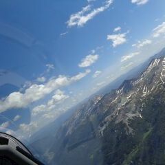 Flugwegposition um 12:17:26: Aufgenommen in der Nähe von Gemeinde Tweng, Tweng, Österreich in 2500 Meter