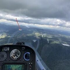 Flugwegposition um 15:33:48: Aufgenommen in der Nähe von Waldshut, Deutschland in 1226 Meter