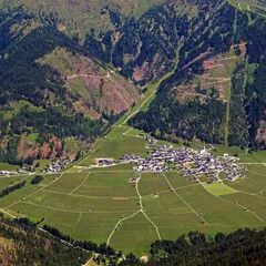 Flugwegposition um 09:07:52: Aufgenommen in der Nähe von Gemeinde Obertilliach, 9942 Obertilliach, Österreich in 2667 Meter