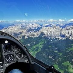 Flugwegposition um 14:13:37: Aufgenommen in der Nähe von 39030 St. Martin in Thurn, Autonome Provinz Bozen - Südtirol, Italien in 3217 Meter