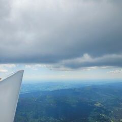 Flugwegposition um 12:40:19: Aufgenommen in der Nähe von Okres Český Krumlov, Tschechien in 2162 Meter