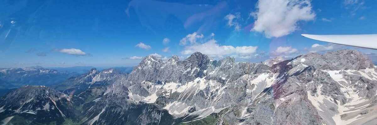 Flugwegposition um 11:34:04: Aufgenommen in der Nähe von Gemeinde Ramsau am Dachstein, 8972, Österreich in 2612 Meter