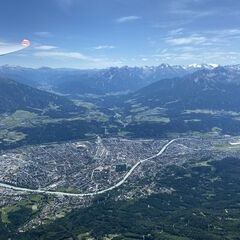 Flugwegposition um 12:18:52: Aufgenommen in der Nähe von Gemeinde Rum, Rum, Österreich in 2529 Meter