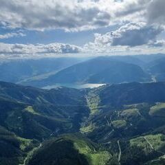 Flugwegposition um 15:53:30: Aufgenommen in der Nähe von Gemeinde Zell am See, 5700 Zell am See, Österreich in 2252 Meter