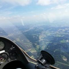 Flugwegposition um 13:50:30: Aufgenommen in der Nähe von Regen, Deutschland in -1551 Meter