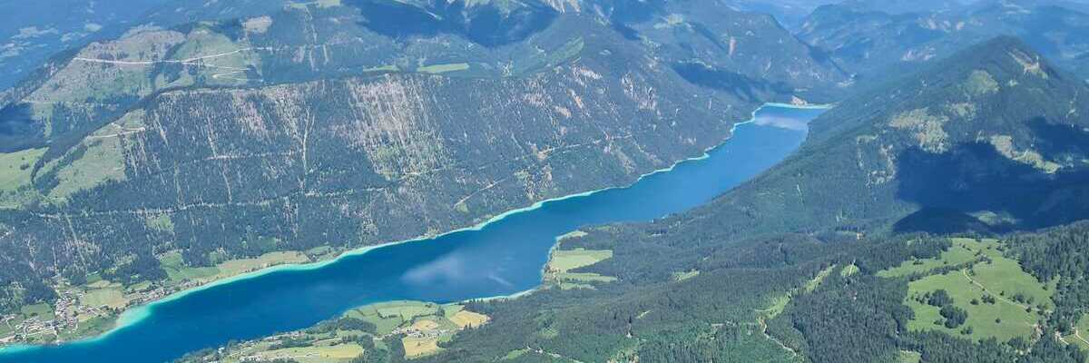 Flugwegposition um 12:30:49: Aufgenommen in der Nähe von Gemeinde Gitschtal, Gitschtal, Österreich in 2466 Meter