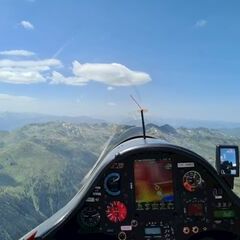 Flugwegposition um 12:27:23: Aufgenommen in der Nähe von Gemeinde Gerlos, 6281 Gerlos, Österreich in 2600 Meter