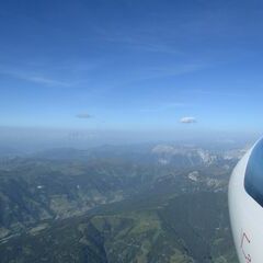 Flugwegposition um 15:47:14: Aufgenommen in der Nähe von Gemeinde Kleinarl, Österreich in 2597 Meter