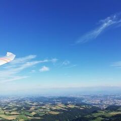 Flugwegposition um 16:34:41: Aufgenommen in der Nähe von Gemeinde Kirchschlag bei Linz, Österreich in 1171 Meter