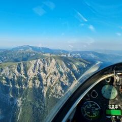 Flugwegposition um 17:34:39: Aufgenommen in der Nähe von Altenberg an der Rax, Österreich in 2074 Meter