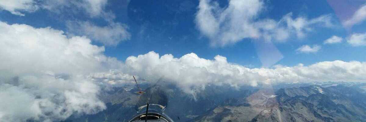 Flugwegposition um 12:55:49: Aufgenommen in der Nähe von Gemeinde Umhausen, 6441 Umhausen, Österreich in 3600 Meter