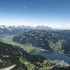Flugwegposition um 10:59:15: Aufgenommen in der Nähe von Gemeinde Piesendorf, 5721 Piesendorf, Österreich in 2071 Meter