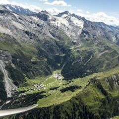 Flugwegposition um 12:14:02: Aufgenommen in der Nähe von Gemeinde Tux, Österreich in 2953 Meter
