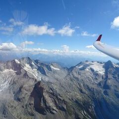 Flugwegposition um 14:32:48: Aufgenommen in der Nähe von 39032 Sand in Taufers, Autonome Provinz Bozen - Südtirol, Italien in 3499 Meter