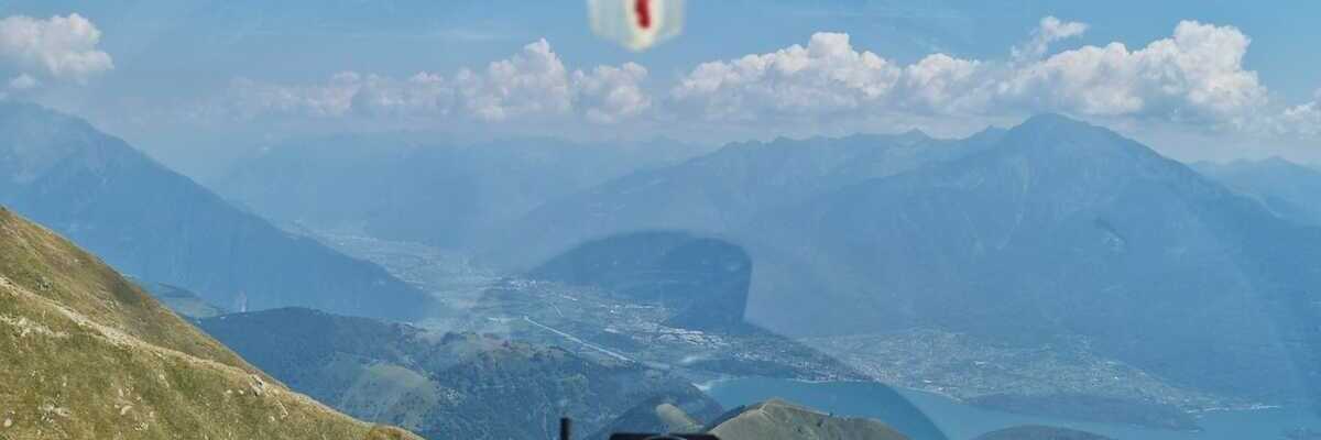Flugwegposition um 12:29:20: Aufgenommen in der Nähe von 22010 Dosso del Liro, Como, Italien in 1962 Meter