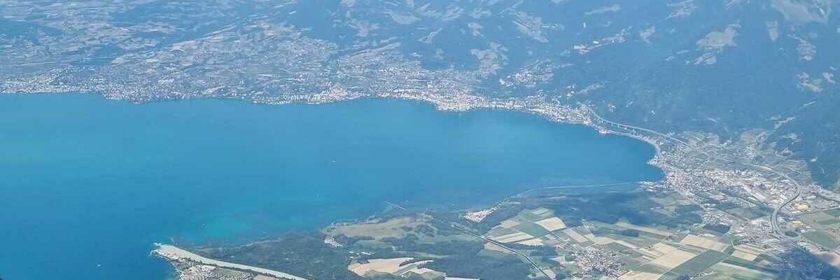 Flugwegposition um 13:24:33: Aufgenommen in der Nähe von Bezirk Monthey, Schweiz in 3143 Meter
