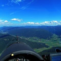 Flugwegposition um 14:22:19: Aufgenommen in der Nähe von Gemeinde St. Michael im Lungau, 5582, Österreich in 2147 Meter
